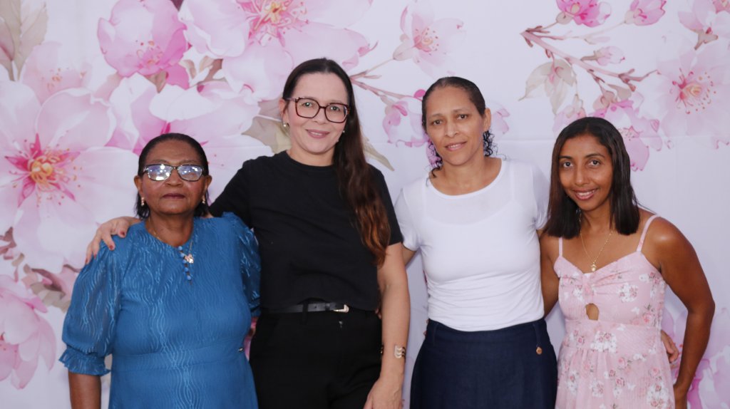 Festa das Mães promove noite especial de homenagens e celebração em Cristalândia